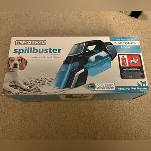 Black & Decker Cordless Spillbuster in Blue and White